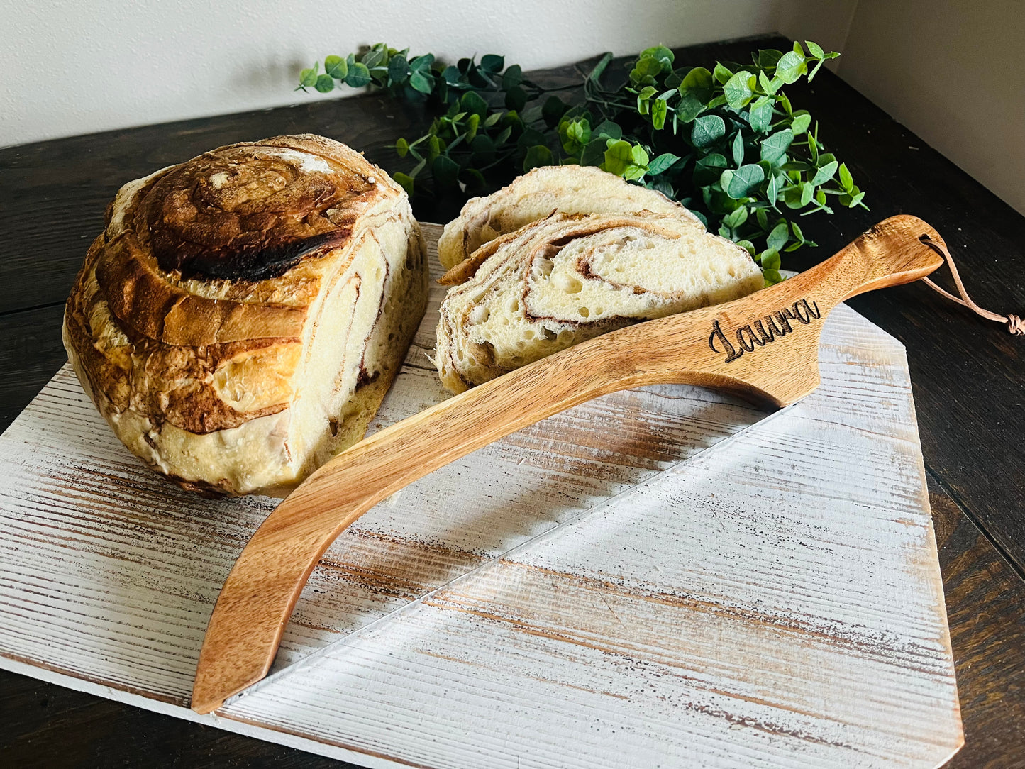 BUNDLE Cutting Board & Bread Saw