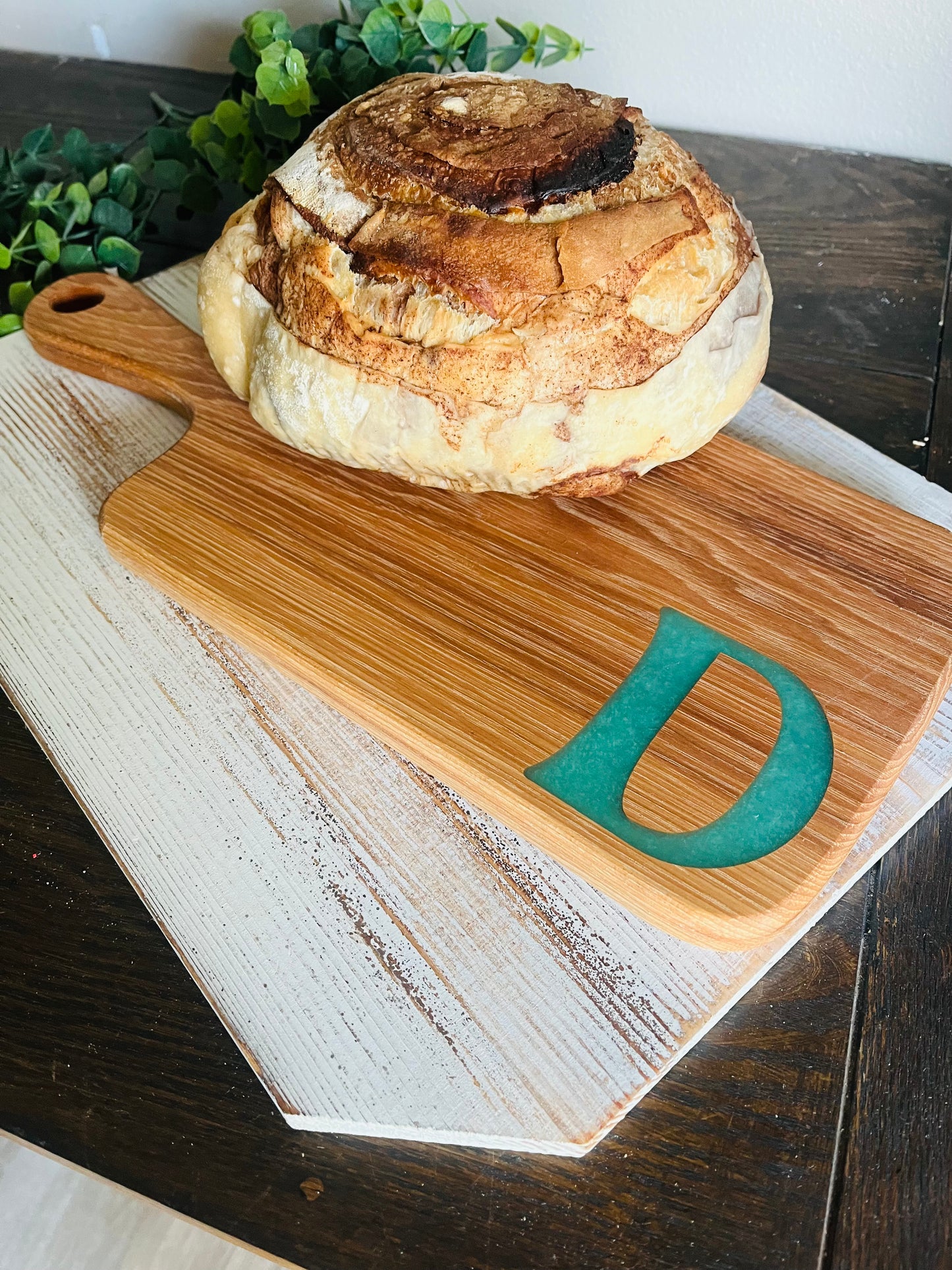 BUNDLE Cutting Board & Bread Saw