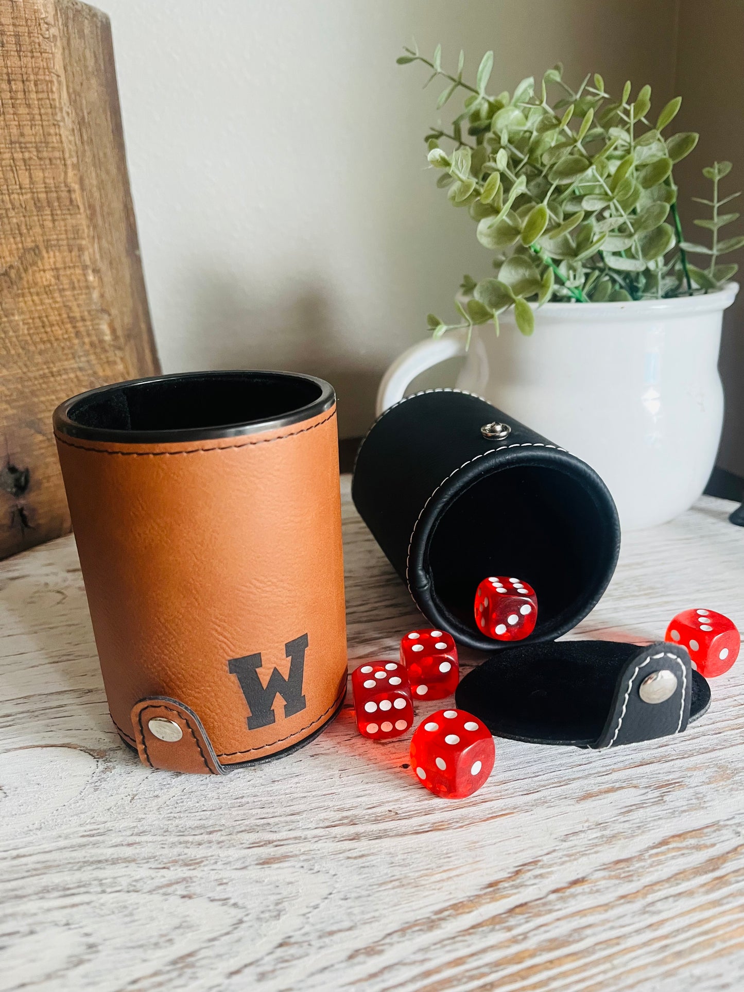 Dice Cup with 5 Dice