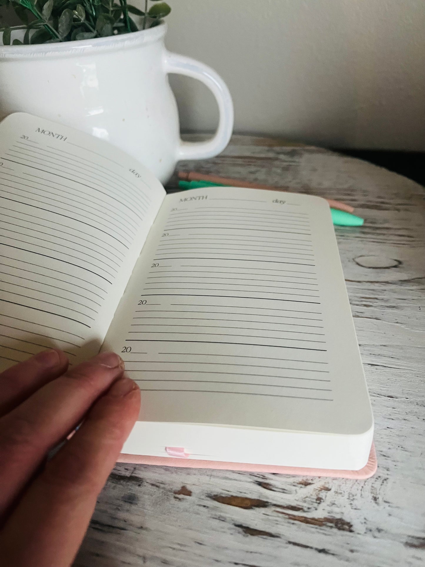 A Memory A Day for Five Years Journal - Mom Version - Pink