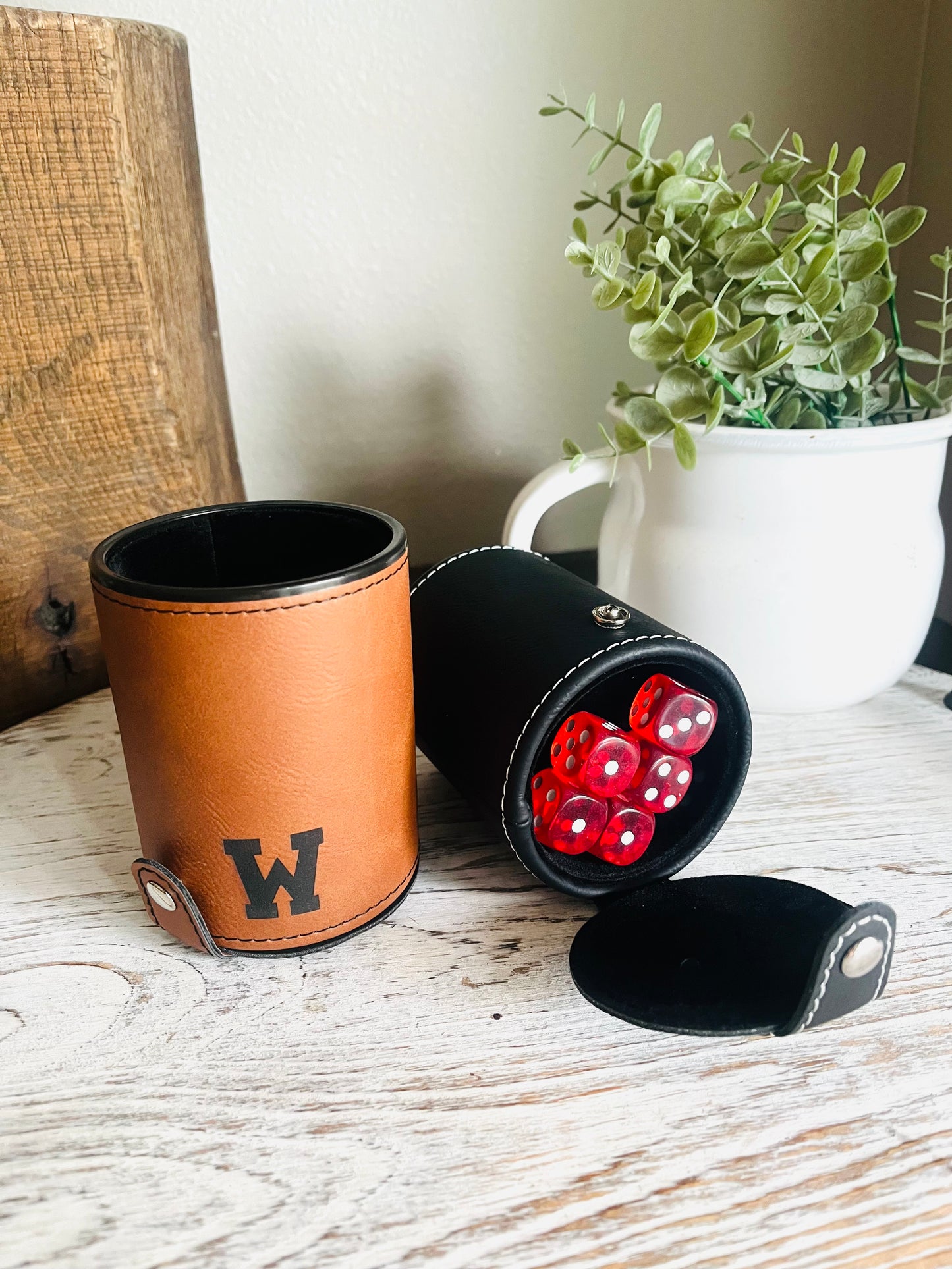 Dice Cup with 5 Dice